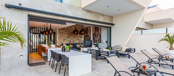 En megler med gode referanser -  SPANIA1.no