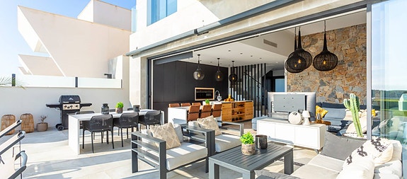 En megler med gode referanser -  SPANIA1.no