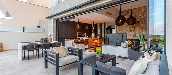 En megler med gode referanser -  SPANIA1.no