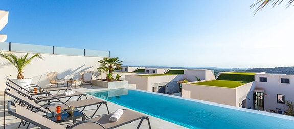 En megler med gode referanser -  SPANIA1.no