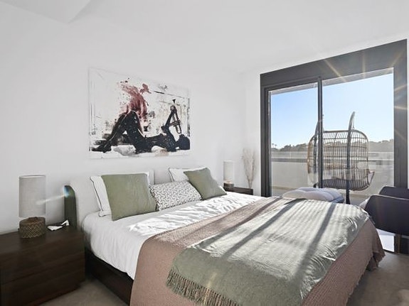 En megler med gode referanser - SPANIA1.no