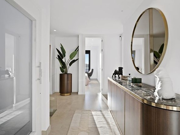 En megler med gode referanser - SPANIA1.no