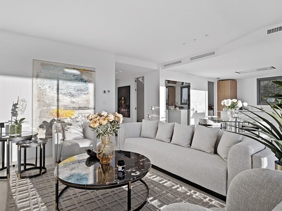 En megler med gode referanser - SPANIA1.no