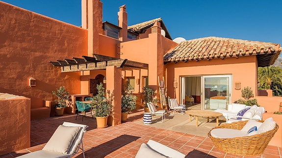 En megler med gode referanser - SPANIA1.no