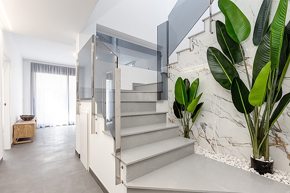 En megler med gode referanser - SPANIA1.no