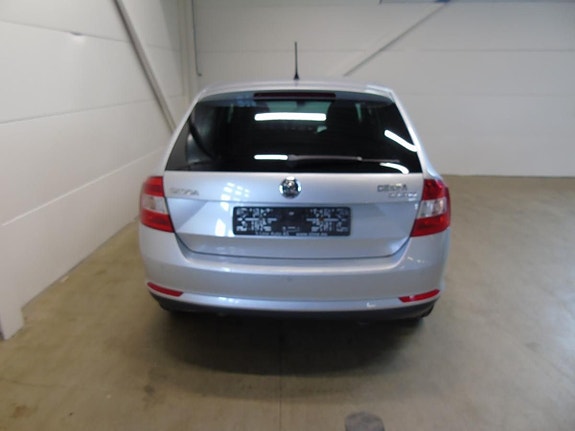Skoda Rapid 8 of 20