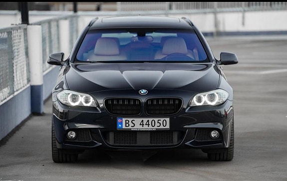 BMW 530xd 3 of 30