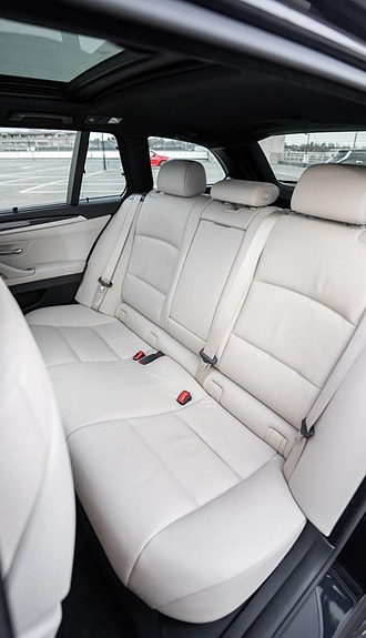 BMW 530xd 28 of 30