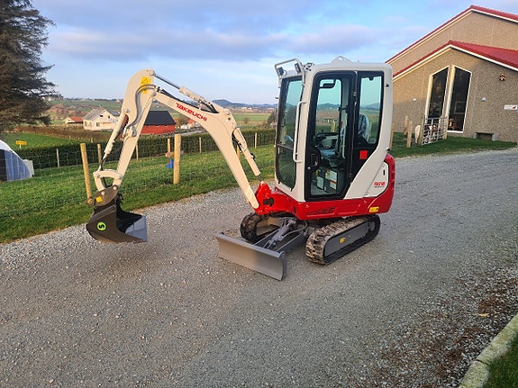ABS Takeuchi Tb 216