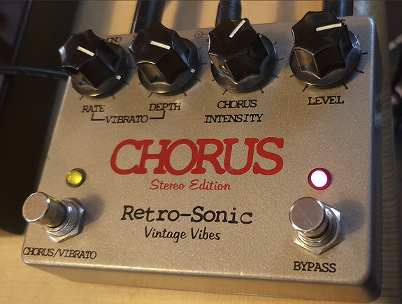 Retro Sonic chorus pedal - stereo edition | FINN torget