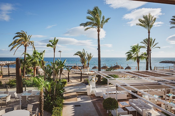 En megler med gode referanser - SPANIA1.no