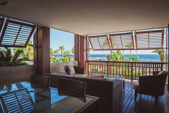 En megler med gode referanser - SPANIA1.no