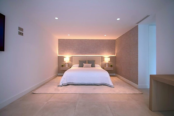 En megler med gode referanser - SPANIA1.no