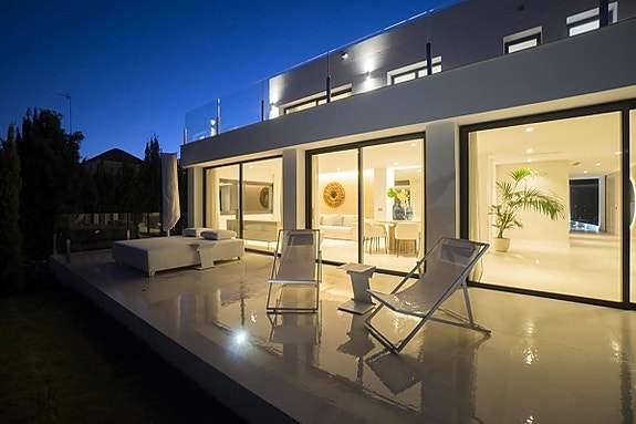 En megler med gode referanser - SPANIA1.no