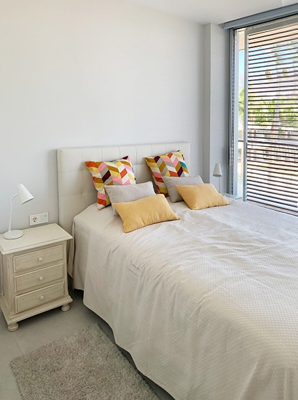 En megler med gode referanser - SPANIA1.no