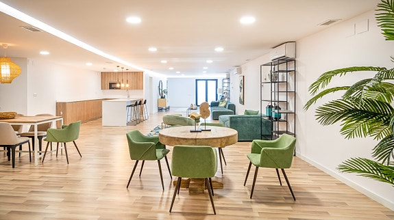 En megler med gode referanser - SPANIA1.no