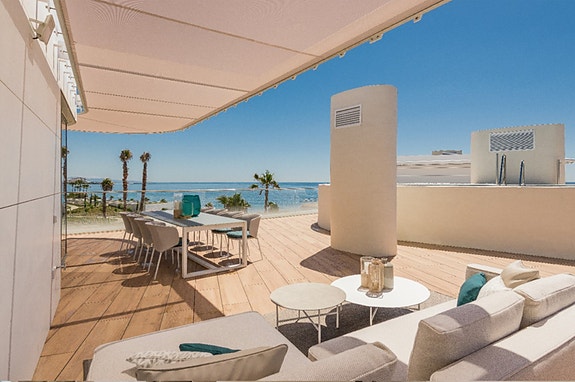 En megler med gode referanser - SPANIA1.no