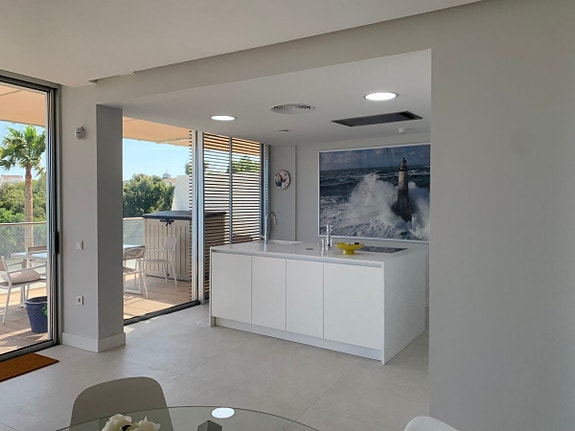 En megler med gode referanser - SPANIA1.no