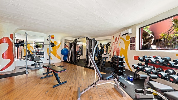 En megler med gode referanser - SPANIA1.no