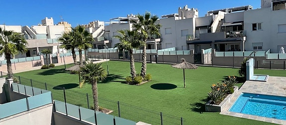 En megler med gode referanser - SPANIA1.no