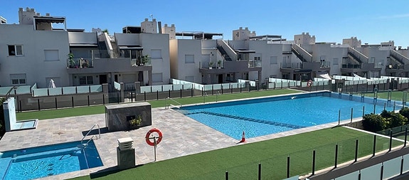 En megler med gode referanser - SPANIA1.no