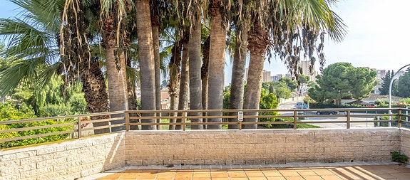 Megler med gode referanser - SPANIA1.no