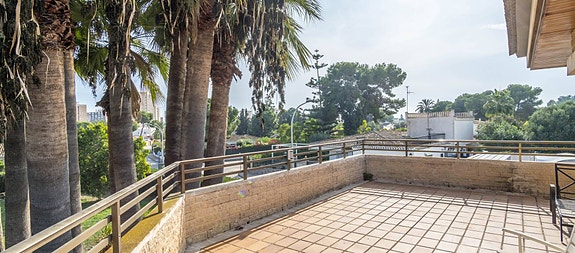 Megler med gode referanser - SPANIA1.no