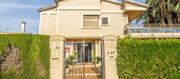 Megler med gode referanser - SPANIA1.no