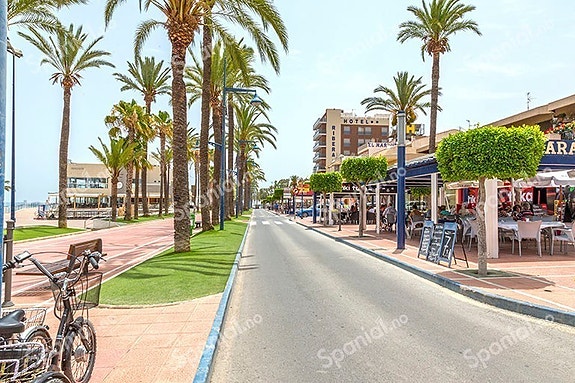 En megler med gode referanser -  SPANIA1.no