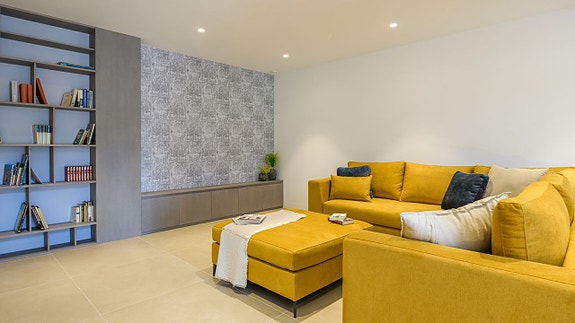 En megler med gode referanser - SPANIA1.no