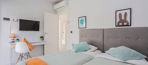 Bruk en megler med gode referanser - se SPANIA1.no