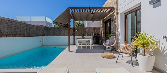 Bruk en megler med gode referanser - se SPANIA1.no