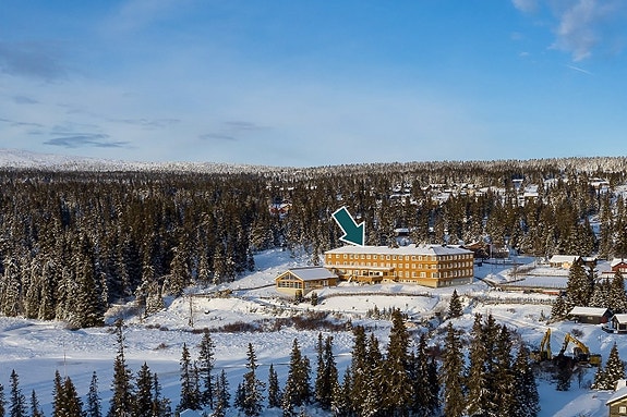 Velkommen til Nevelfaret 52: En utsiktsrik og flott fritidsleilighet i toppetasjen.