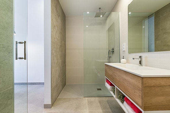 En megler med gode referanser -  SPANIA1.no