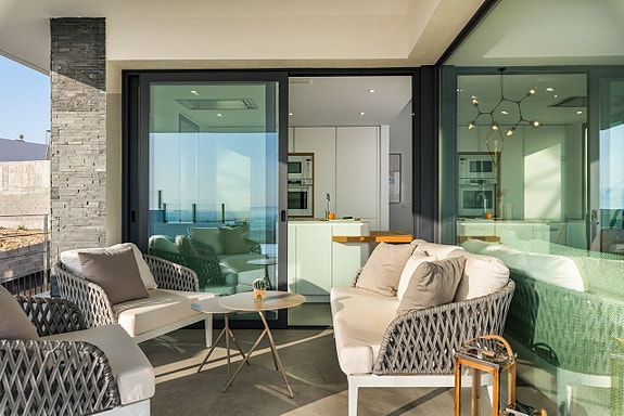 En megler med gode referanser -  SPANIA1.no