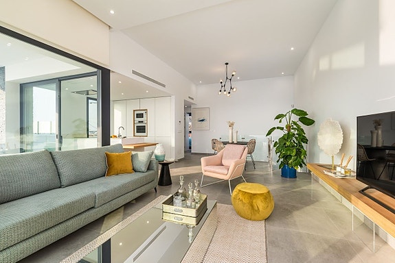 En megler med gode referanser -  SPANIA1.no