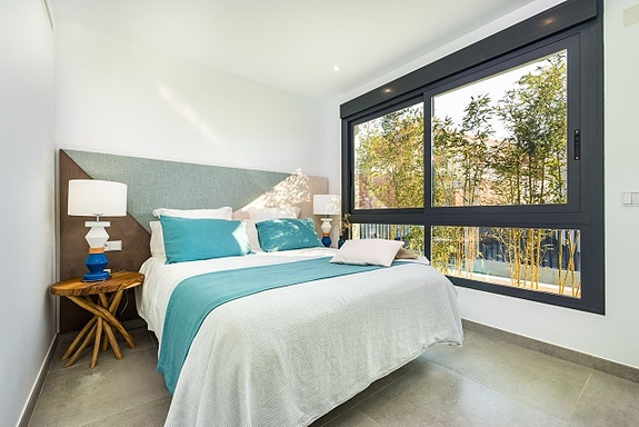 En megler med gode referanser -  SPANIA1.no