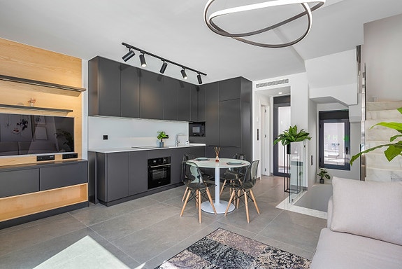 En megler med gode referanser - SPANIA1.no