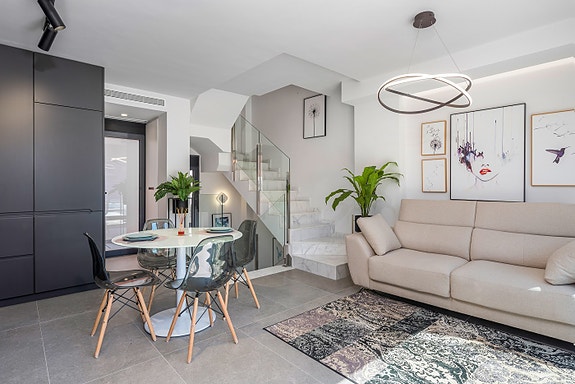 En megler med gode referanser - SPANIA1.no