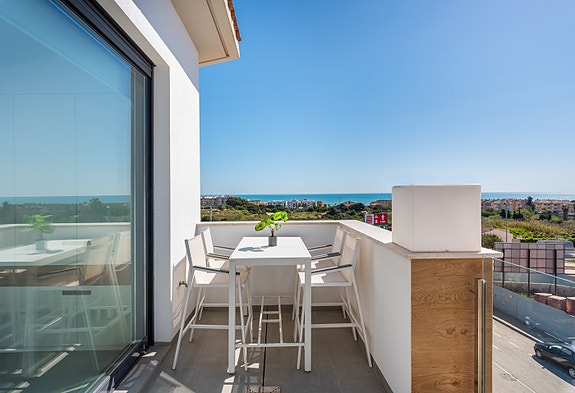 En megler med gode referanser - SPANIA1.no