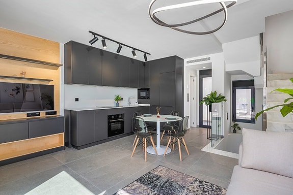 En megler med gode referanser - SPANIA1.no