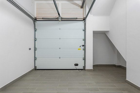 En megler med gode referanser - SPANIA1.no