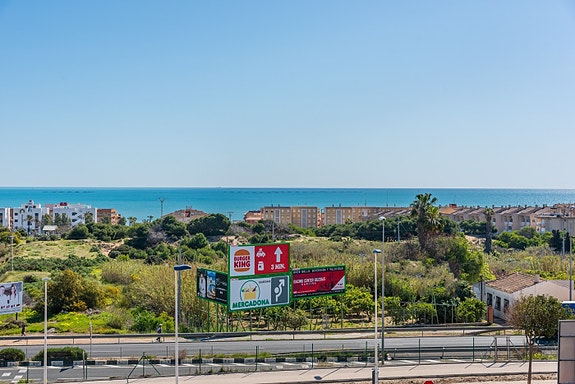 En megler med gode referanser - SPANIA1.no