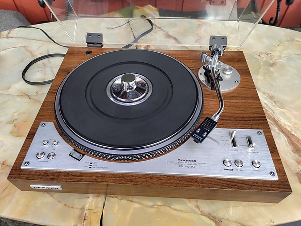 Platespillere (defekte) kjøpes