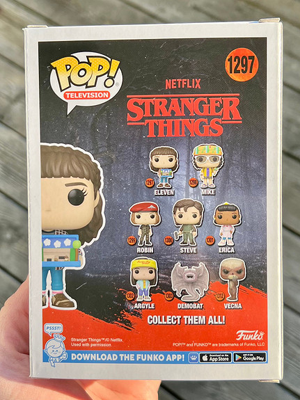 Stranger Things 4th Season Eleven with Diorama Vinyl POP! Figure #1297  FUNKO NIB