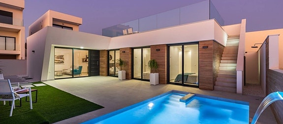 En megler med gode referanser - SPANIA1.no