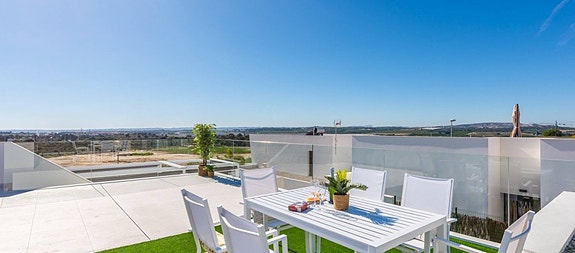 En megler med gode referanser - SPANIA1.no