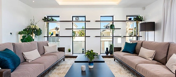 En megler med gode referanser - SPANIA1.no