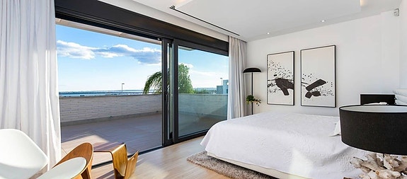 En megler med gode referanser - SPANIA1.no