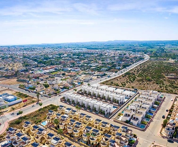 En megler med gode referanser -  SPANIA1.no